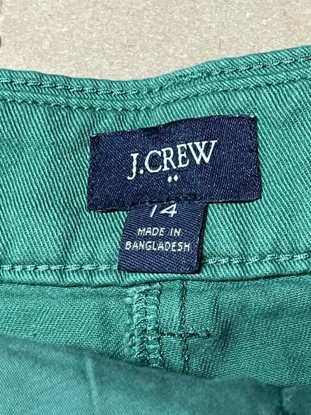 J. Crew Pleated Shorts Green Women's Size 14 Pockets Summer Preppy Mom